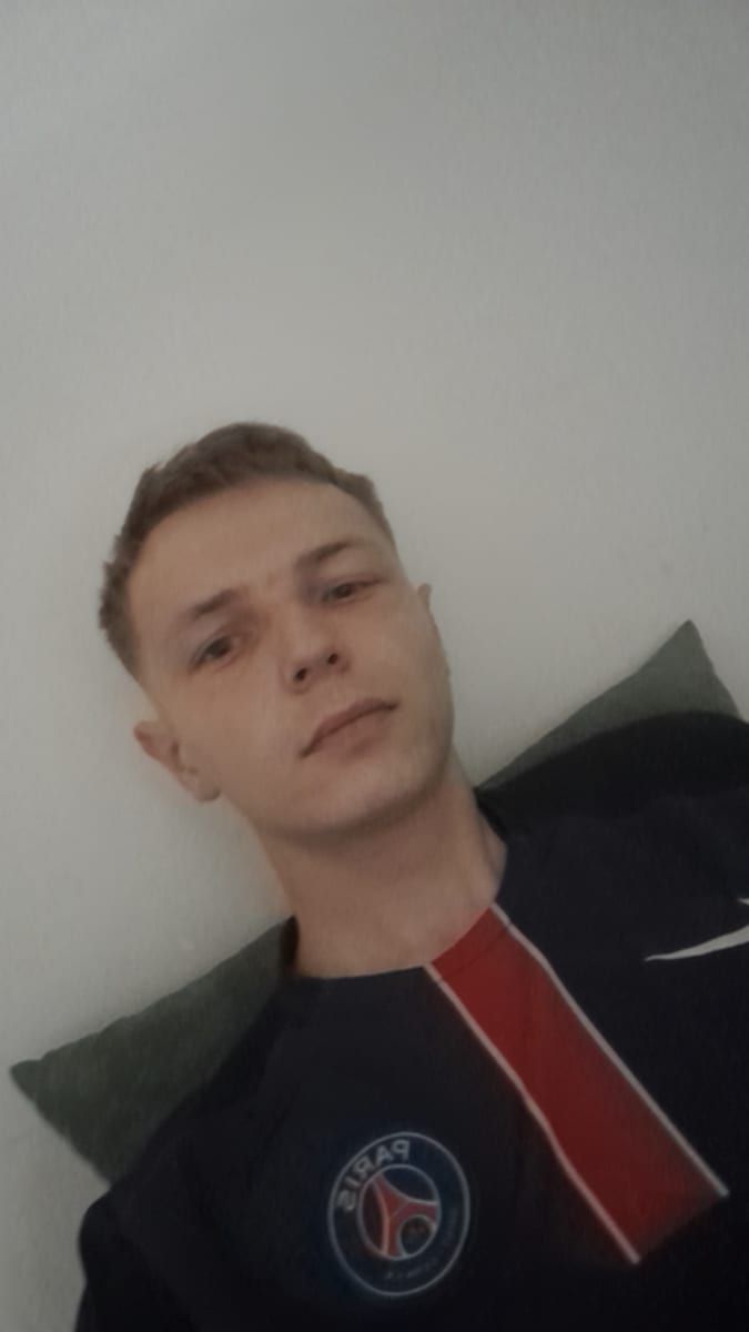 Profil von Tan