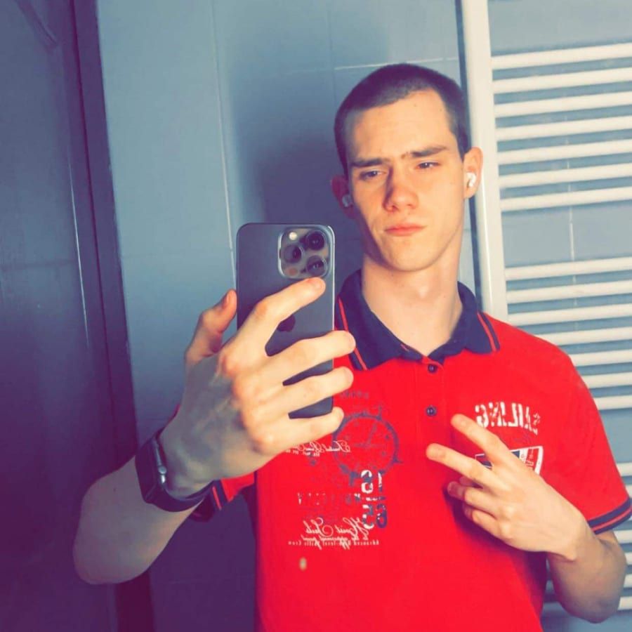 Profil von Esteve